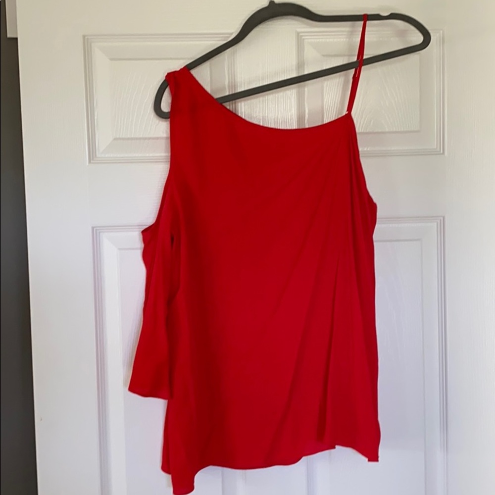 1 state off shoulder top